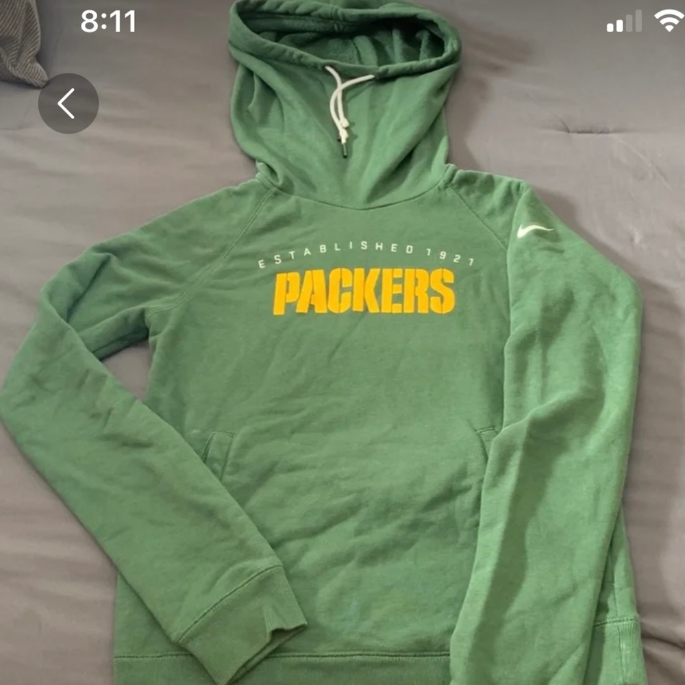 Nike Green Bay Packers hoodie in excellent condition!!